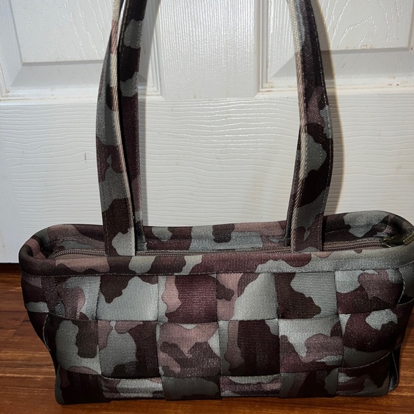 Harveys Seatbelt Cami tote bag - Picture 2 of 9